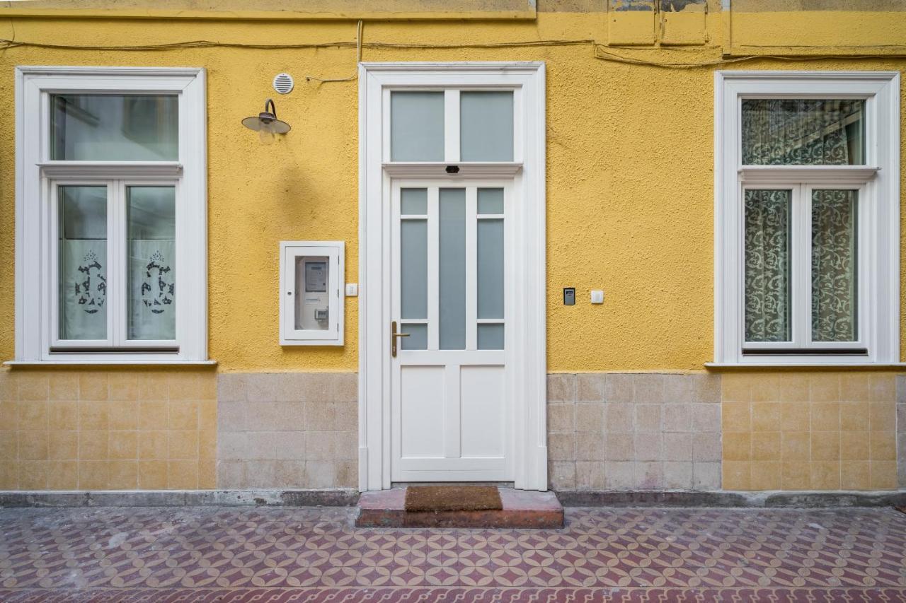 Bpr Kiraly Street Nest With A/C Lägenhet Budapest Exteriör bild