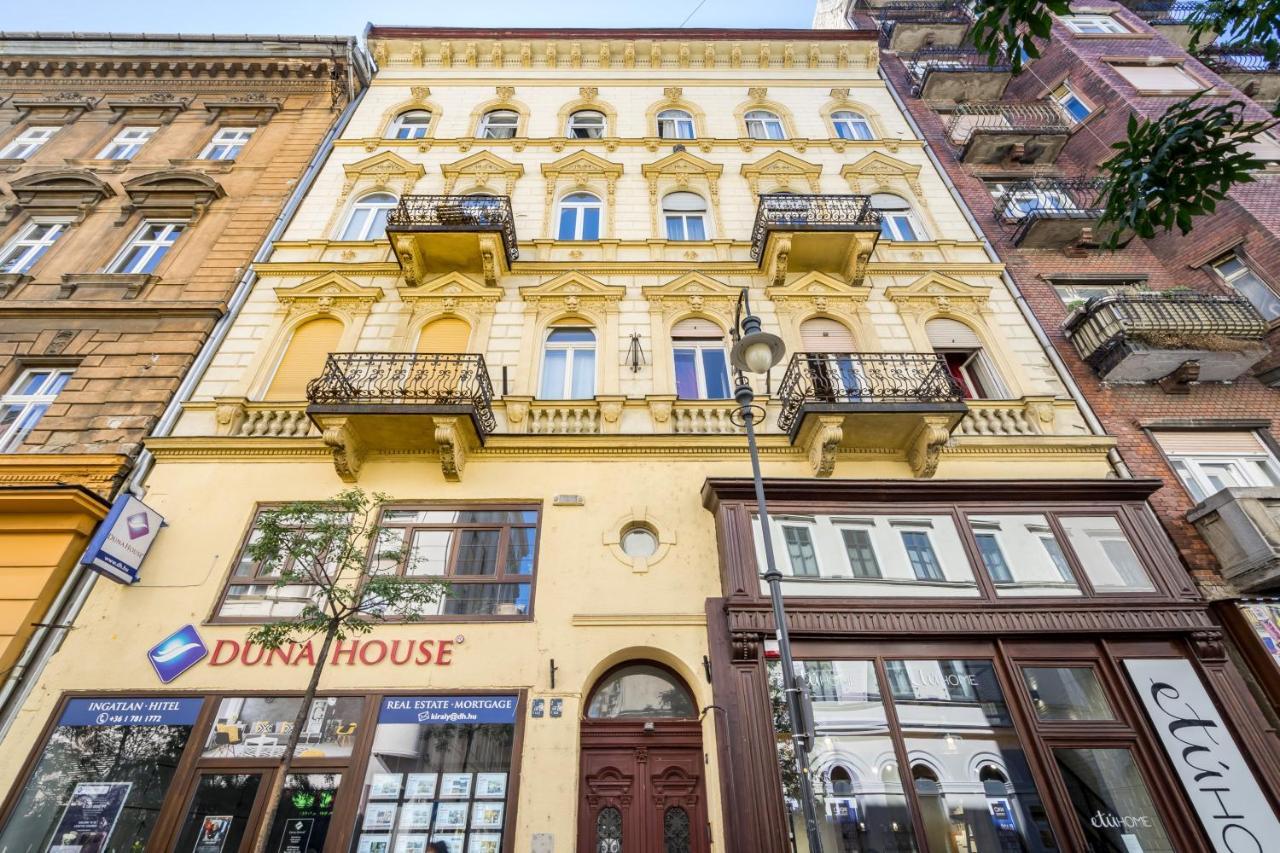 Bpr Kiraly Street Nest With A/C Lägenhet Budapest Exteriör bild